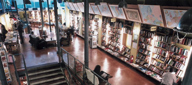 Local de la librería Altaïr en Barcelona. Altaïr nació en la Ciudad Condal en 1979. 