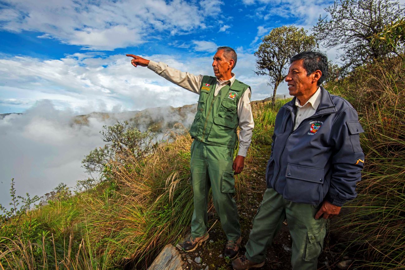 Emilio Aparicio y Luis Huanca_PN del Manu