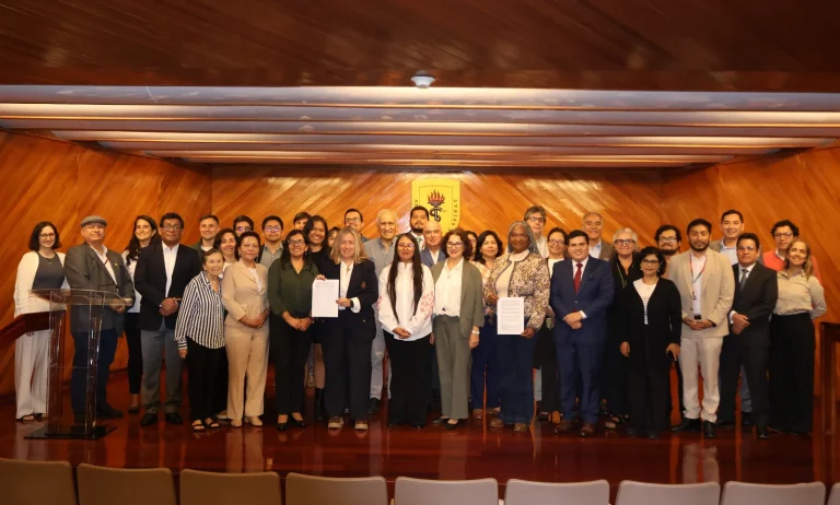 Nace-grupo-multipartidario-para-impulsar-el-desarrollo-sostenible-y-enfrentar-la-crisis-climatica-768×462